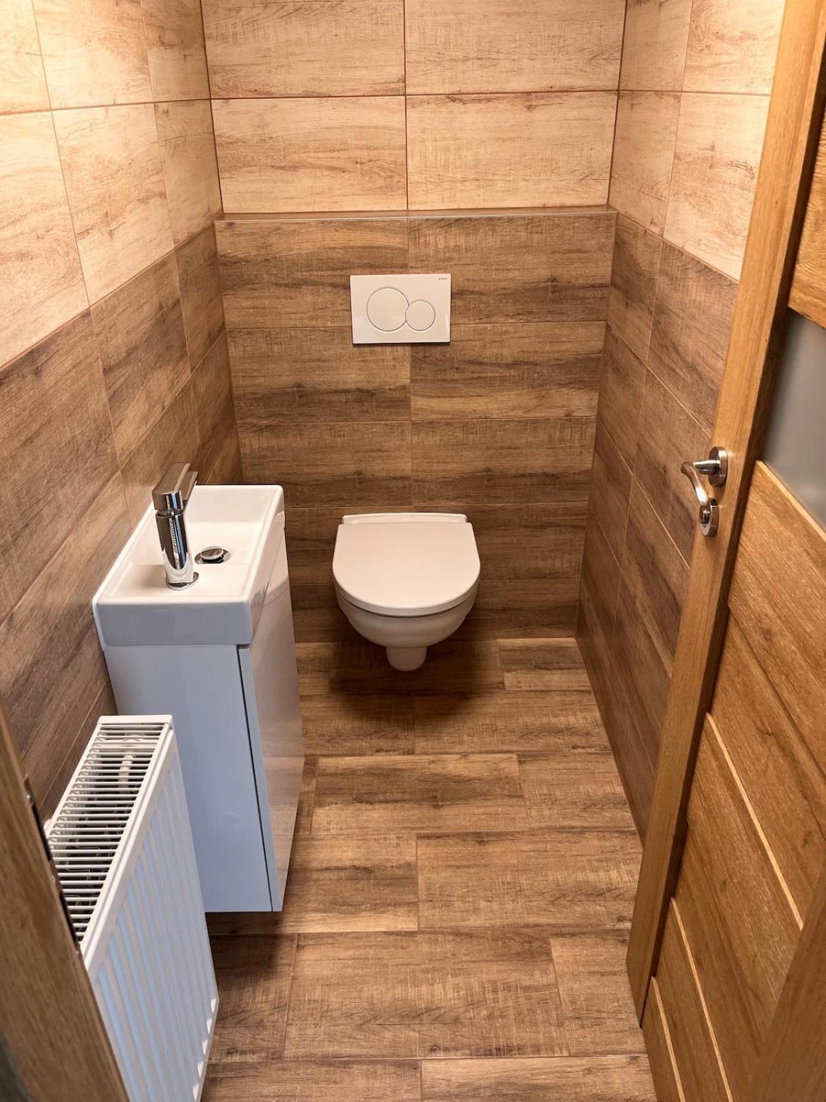 Spacious 4-story With Sauna & Garden *
