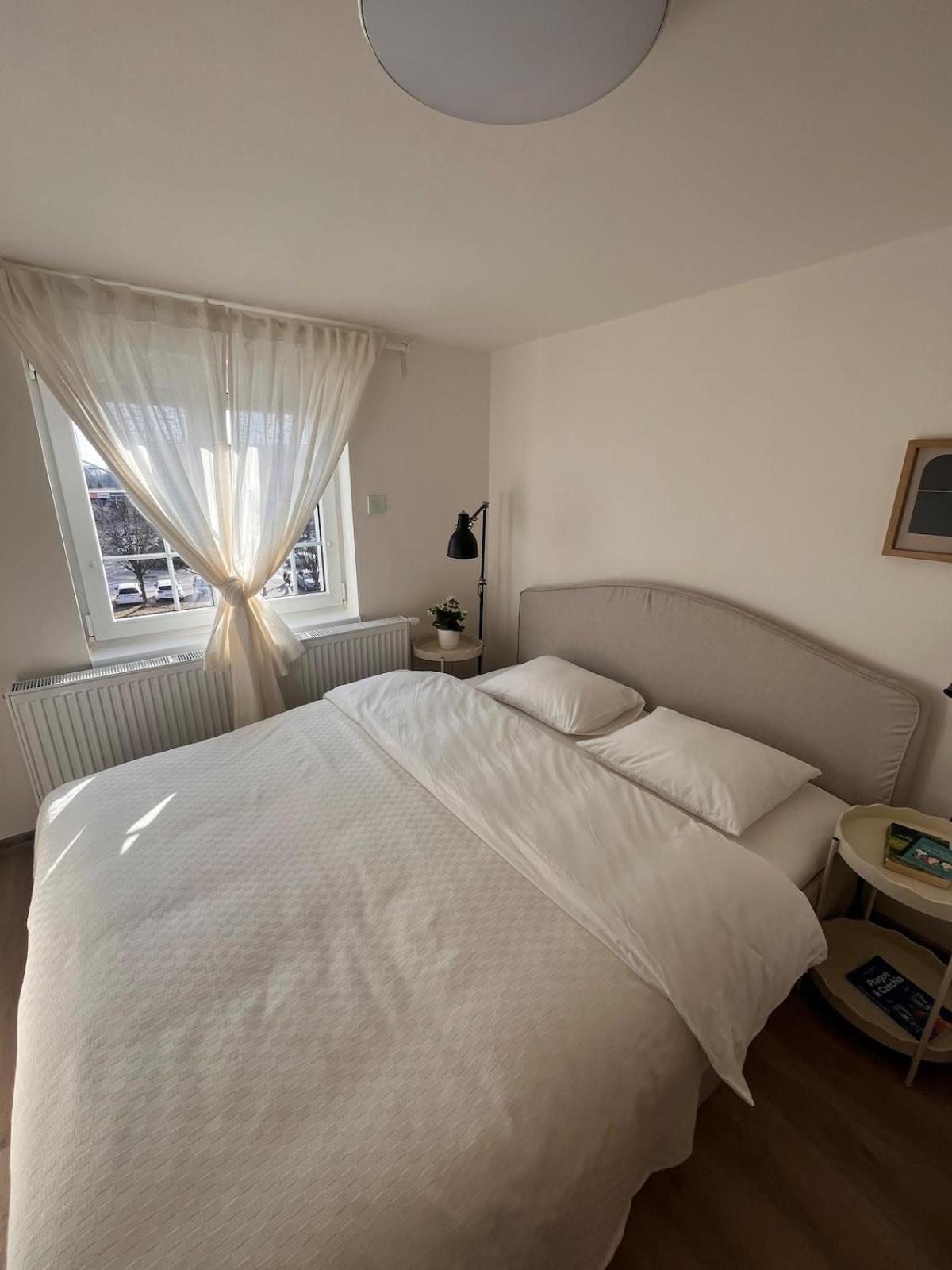 Spacious 4-story With Sauna & Garden *