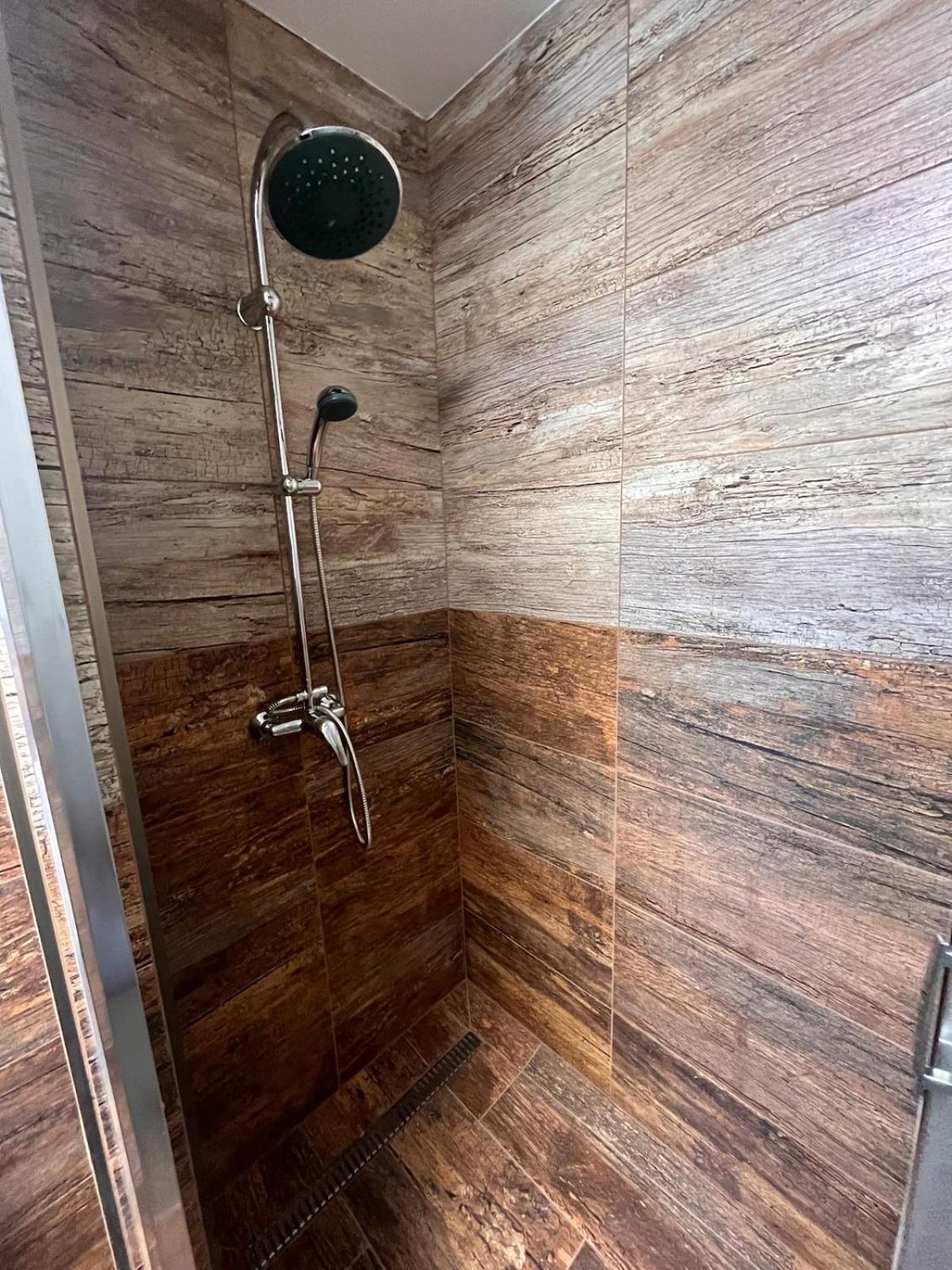 Spacious 4-story With Sauna & Garden