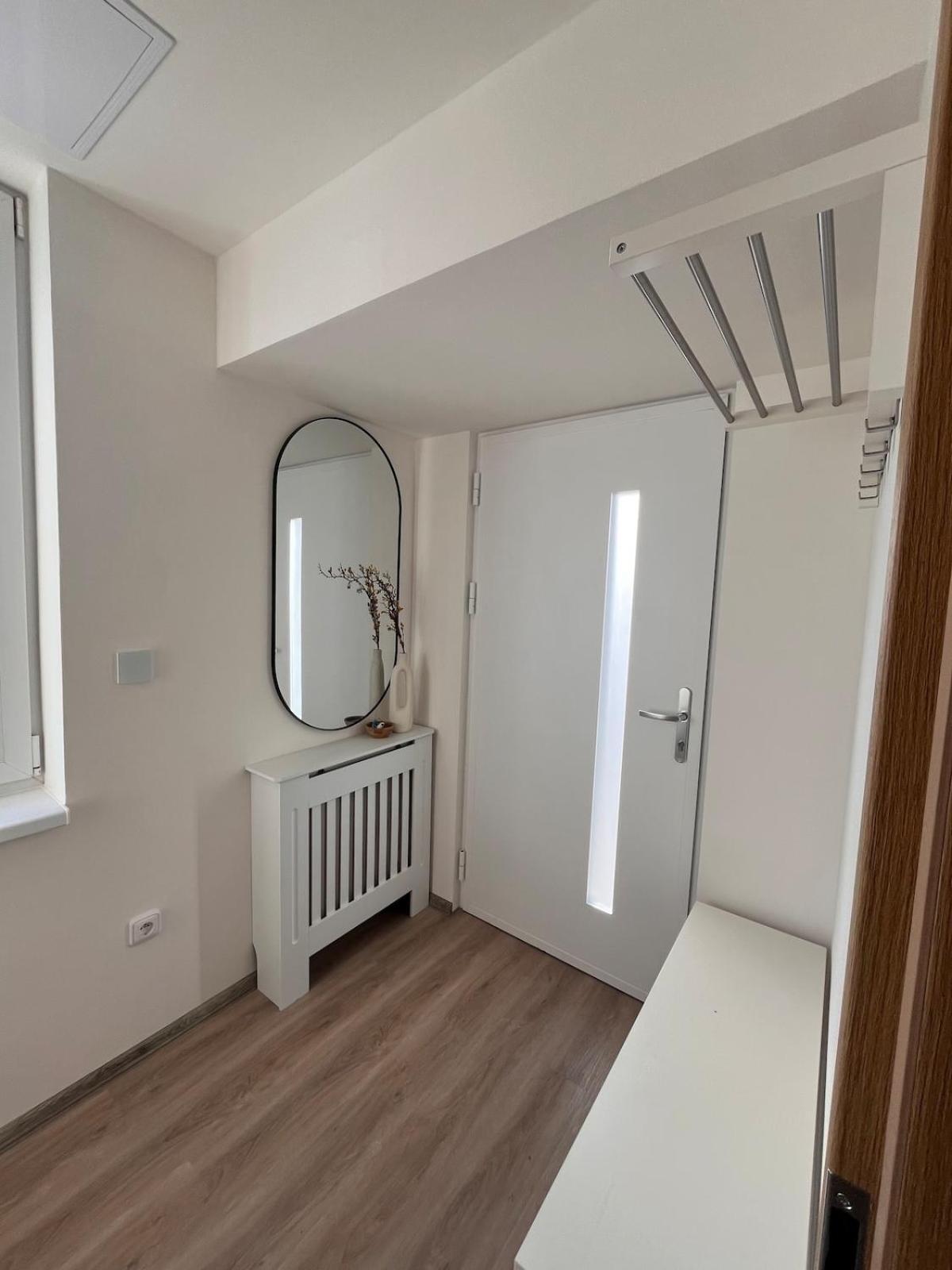 Spacious 4-story With Sauna & Garden
